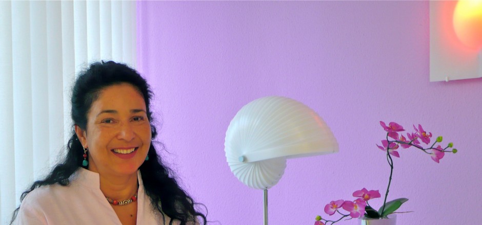 Dr. Keyhan Semrau
